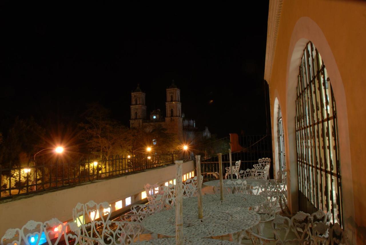 Hotel Maria De La Luz Valladolid  Exterior photo